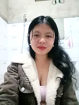 lisa-bae00 - Lisa-bae00's free webcam