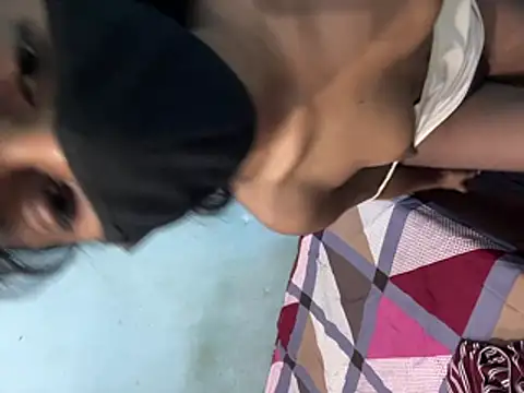 hotxanamika - HotxAnamika's free webcam