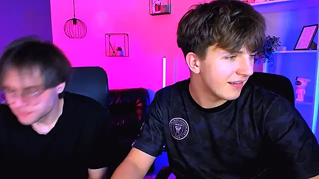 travis_wolf_ - Travis_wolf_'s free webcam