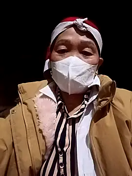 loveshae_01 - LoveShae_01's free webcam