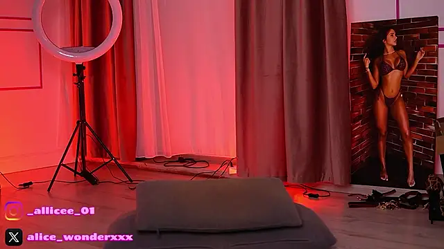 vanessasimon - VanessaSimon's free webcam