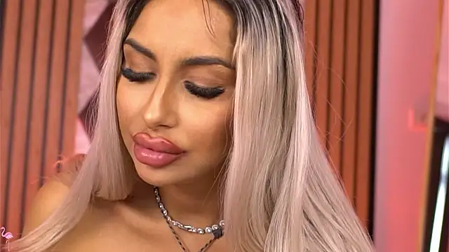 goldenamber - GoldenAmber's free webcam