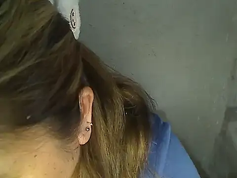 ambersmile - Ambersmile's free webcam