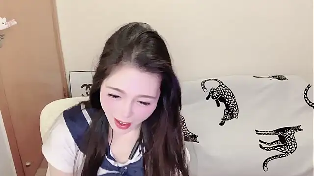 t-sweetcake (F young) - 你最近越来越像一朵花 搞得我想学插花