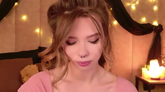 sierra_fane - Sierra_Fane's free webcam