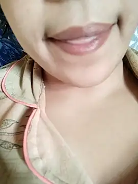 Webcam Model (Anki-doll)  is live.Free join now!