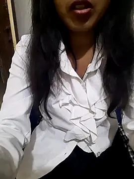 Webcam Model (Navya67)  is live.Free join now!