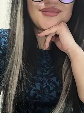 molly-molly- - Molly-molly-'s free webcam