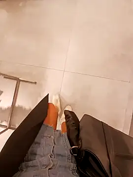 Webcam Model (Ori-Lynk)  is live.Free join now!