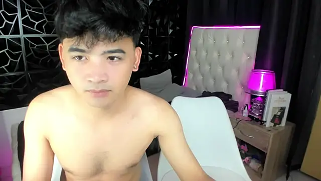 spoiledmycock - Spoiledmycock's free webcam