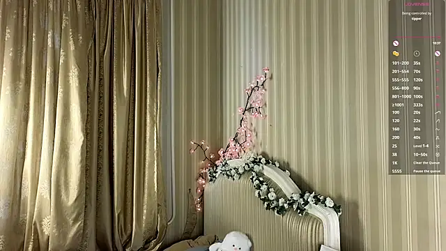 juuulia_ - Juuulia_'s free webcam