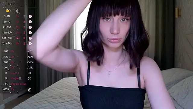 alice_wonders - Alice_Wonders's free webcam - UK Sex Cams