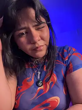 Webcam Model (JulianaCastillo)  is live.Free join now!