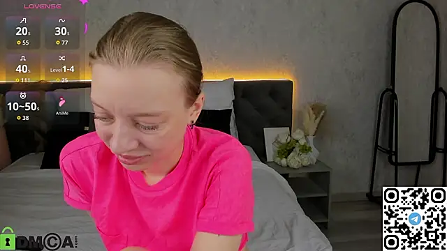 michelle_blond - Michelle_Blond's free webcam