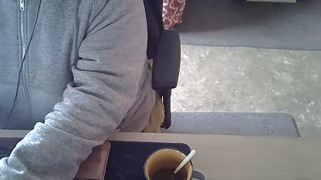 silvia2277 - Silvia2277's free webcam