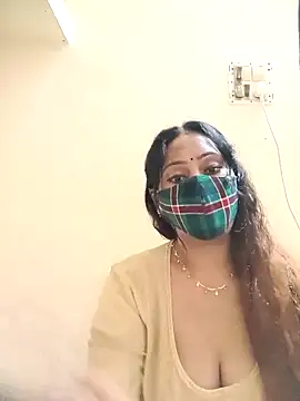 Webcam Model (Your-Sasha7)  is live.Free join now!