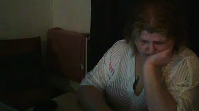 sylviastar46 - Sylviastar46's free webcam