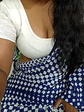 Nikitha_telugu