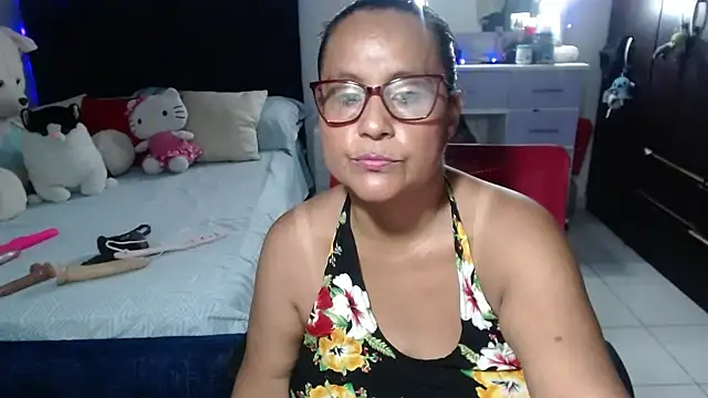 pervert_mommy_ - Pervert_mommy_'s free webcam