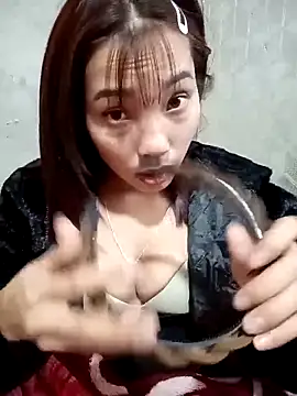 yeutinh00 - Yeutinh00's free webcam