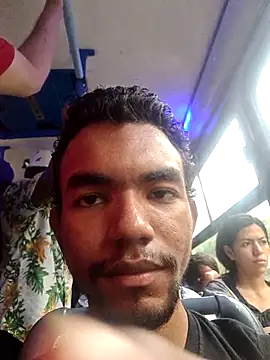 reynold2608 (M twink) - Me corro 3 veces