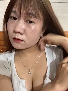 liness101 - Liness101's free webcam