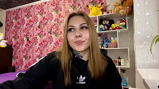 traciballena - TraciBallena's free webcam