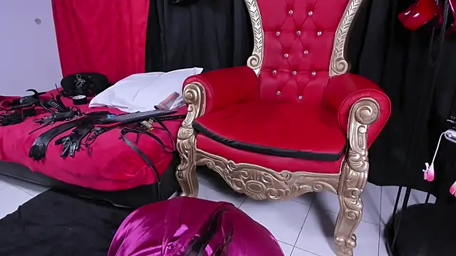 lilithara - LiliThara's free webcam