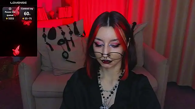 mistress__marcelline - Mistress__Marcelline's free webcam