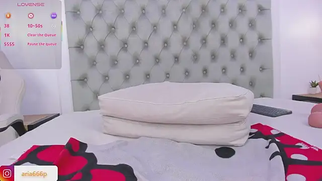 aria_paul - Aria_paul's free webcam