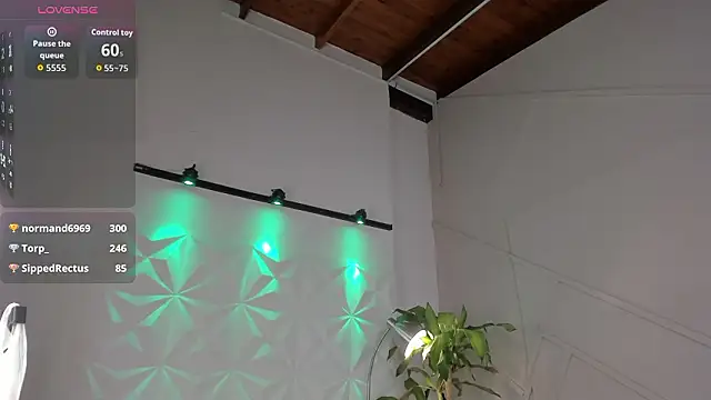 gabisaenz_ - GabiSaenz_'s free webcam