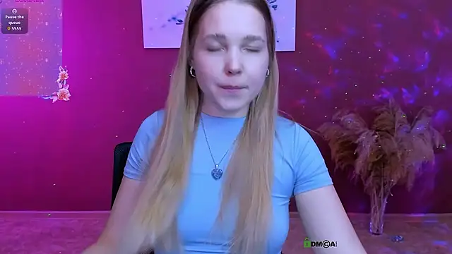 teya_starling - Teya_starling's free webcam