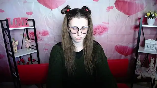 lilianashine - LilianaShine's free webcam