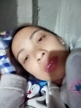 andrea-688 - Andrea-688's free webcam