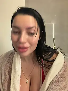 Webcam Model (MyaSplash)  is live.Free join now!