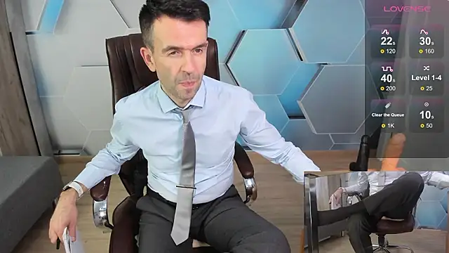 stevetiger (Ask my age) - CUM SHOW!!