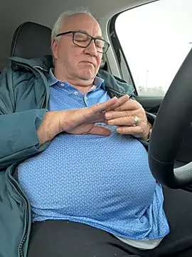 biggandybig (M grandpa) - cum @ goal