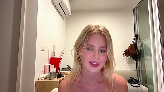 slay_swag (F teen) - tease areolas