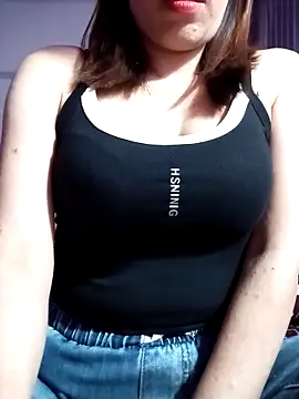 hini68 - Hini68's free webcam - UK Sex Cams