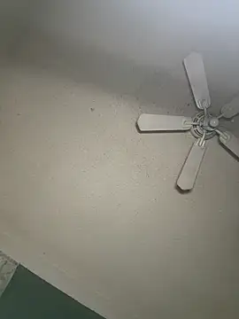 foreigntitts_ - Foreigntitts_'s free webcam