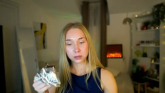 MilaBunny2000 webcam