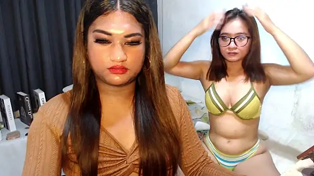 elysia_fox - Elysia_Fox's free webcam - UK Sex Cams