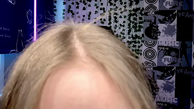 helgicuteness webcam