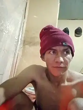 Cloud0nMycock webcam