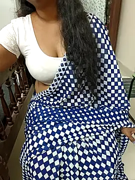 Nikitha_telugu