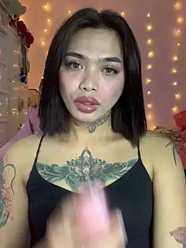 TSqueenOfCUM webcam