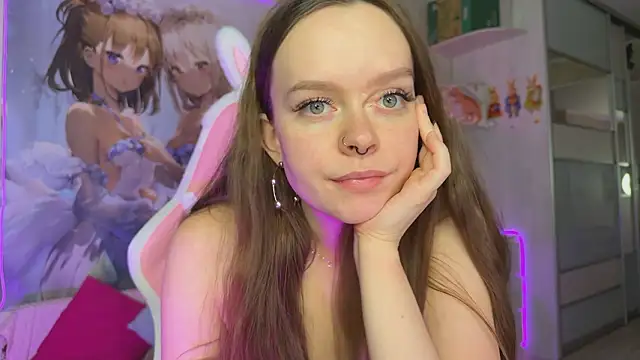 CheekySashaCharm webcam