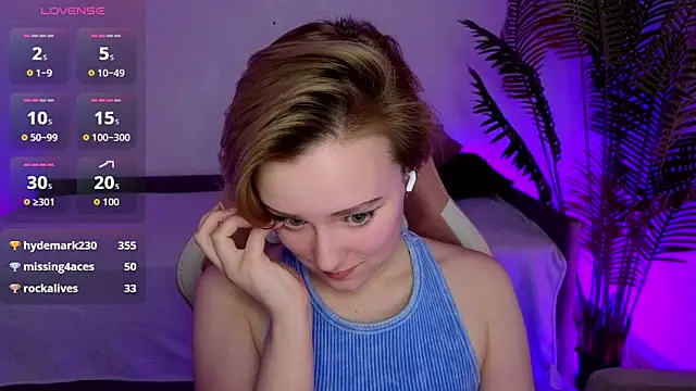 Ellie_Heavenly webcam