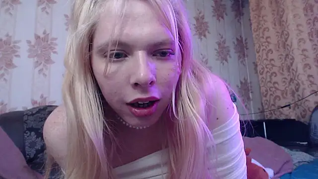 cutie_bambi (T teen) - show outfit