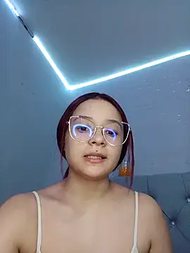 Anne_Mia webcam